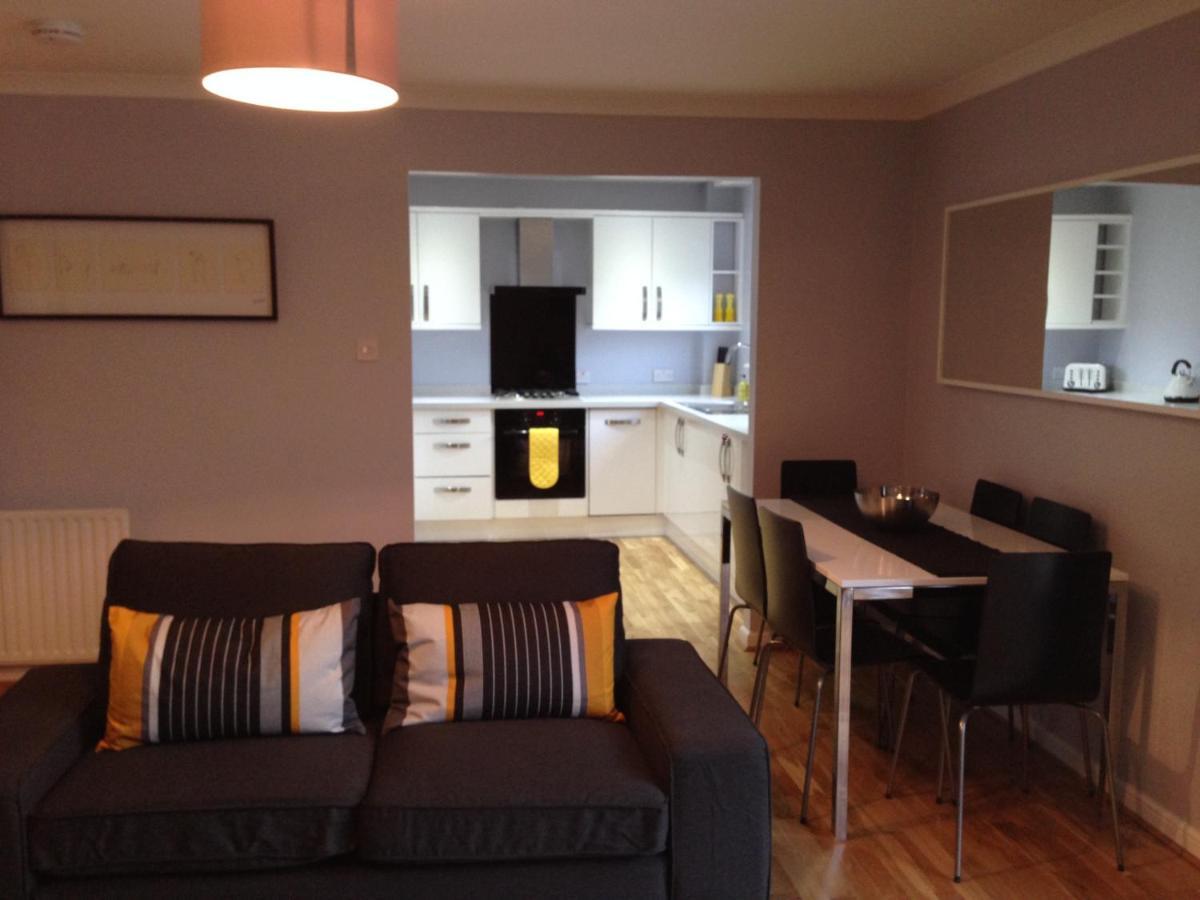 Flat Three, 212 Eaglesham Road, East Kilbride, Glasgow Экстерьер фото