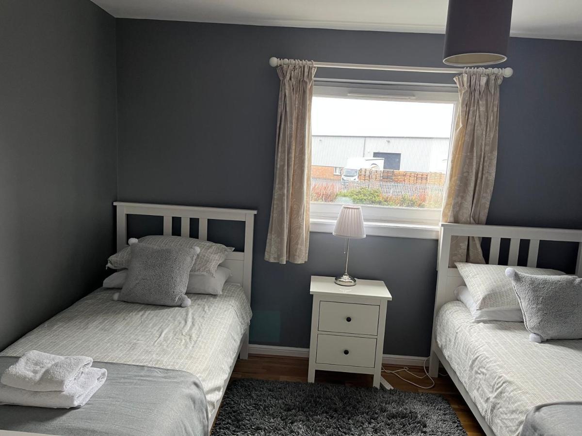 Flat Three, 212 Eaglesham Road, East Kilbride, Glasgow Экстерьер фото